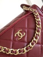 CHANEL 25S CAMERA BAG 23 IN DARK RED LAMBSKIN WITH GOLD HARDWARE - Image 3