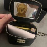 SMALL VANITY CASE 11 IN BLACK CALFSKIN GOLD HARDWARE - Image 9