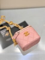 CHANEL 25S MINI VANITY BAG 11 CM IN LIGHT PINK LAMBSKIN WITH GOLD HARDWARE - Image 2