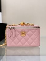 CHANEL 25S MINI VANITY BAG 16 CM IN LIGHT PINK LAMBSKIN WITH GOLD HARDWARE - Image 10