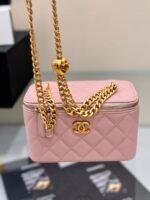 CHANEL 25S MINI VANITY BAG 16 CM IN LIGHT PINK LAMBSKIN WITH GOLD HARDWARE - Image 5