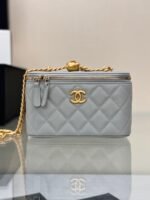 CHANEL 25S MINI VANITY BAG 16 CM IN GREY LAMBSKIN WITH GOLD HARDWARE - Image 2
