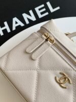 CHANEL 25S VANITY BAG 19.5 CM IN LIGHT BEIGE LAMBSKIN - Image 12