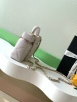 CHANEL 25S VANITY BAG 19.5 CM IN LIGHT BEIGE LAMBSKIN - Image 13