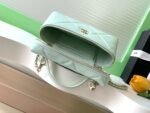 CHANEL 25S VANITY BAG 19.5 CM IN MINT GREEN LAMBSKIN - Image 15