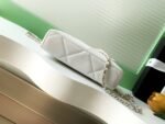 CHANEL 25S VANITY BAG 19.5 CM IN WHITE LAMBSKIN - Image 3