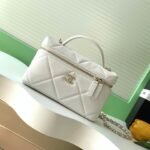 CHANEL 25S VANITY BAG 19.5 CM IN WHITE LAMBSKIN - Image 10