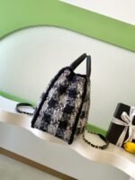 CHANEL 25S SHOPPING BAG 40 IN BLACK MIX GREY TWEED - Image 5