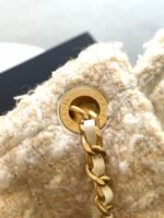 CHANEL 25S BOW BAG 26 IN CREAM WHITE TWEED WITH GOLD HARDWARE - Image 26