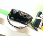 CHANEL 25S HOBO BAG 22 IN BLACK GLOSSY CALFSKIN WITH GOLD HARDWARE - Image 6