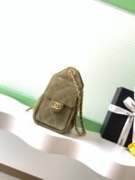 CHANEL 25S HOBO BAG 22 IN MOSS GREEN SUEDE WITH GOLD HARDWARE - Image 5