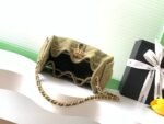 CHANEL 25S HOBO BAG 22 IN MOSS GREEN SUEDE WITH GOLD HARDWARE - Image 17