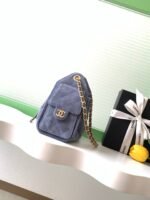 CHANEL 25S HOBO BAG 22 IN BLUE GRAY SUEDE WITH GOLD HARDWARE - Image 15