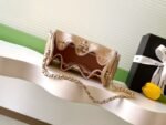 CHANEL 25S HOBO BAG 22 IN ROSE METALLIC CAVIAR - Image 6