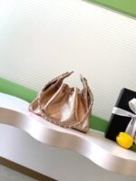 CHANEL 25S HOBO BAG 22 IN ROSE METALLIC CAVIAR - Image 2