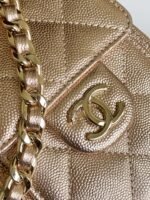 CHANEL 25S HOBO BAG 22 IN ROSE METALLIC CAVIAR - Image 13