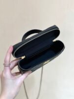 CHANEL 25S VANITY CASE 19 IN BLACK CALFSKIN GOLD HARDWARE - Image 5