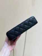 CHANEL 25S VANITY CASE 19 IN BLACK CALFSKIN GOLD HARDWARE - Image 6