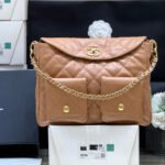 CHANEL 25S HIPPIE HOBO POSTMAN BAG 30 IN WARM TAUPE CALFSKIN GOLD HARDWARE - Image 10