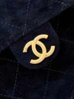 CC 25 HANDBAG 40 IN BLACK SUEDE GOLD HARDWARE - Image 9