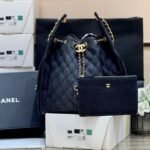 CC 25 HANDBAG 40 IN DARK BLUE DENIM GOLD HARDWARE - Image 10