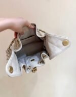 CC 25 HANDBAG IN CREAM 30 GRAINED CALFSKIN GOLD HARDWARE - Image 17