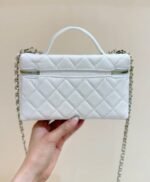 STRASS VANITY QUILTED CASE 19 IN WHITE CALFSKIN WITH GOLD METALLIC - Image 2