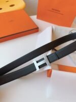 MINI H BELT BUCKLE & REVERSIBLE BLACK LEATHER STRAP 24 MM SILVER HARDWARE - Image 12