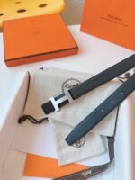 MINI H BELT BUCKLE & REVERSIBLE BLACK LEATHER STRAP 24 MM SILVER HARDWARE - Image 9