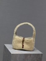 LE 5 À 7 MINI BAG 19 IN CREAM SHEARLING AND BROWN CALFSKIN TRIM - Image 4