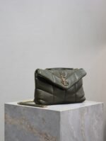 YSL 25S LOULOU PUFFER MINI 23 IN DARK OLIVE CALFSKIN GOLD HARDWRE - Image 17