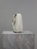 YSL 25S LE 5 À 7 BAG 16 IN BLANC VINTAGE GRAINED CALFSKIN GOLD HARDWARE - Image 16