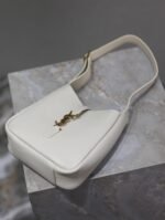 YSL 25S LE 5 À 7 BAG 16 IN BLANC VINTAGE GRAINED CALFSKIN GOLD HARDWRE - Image 15