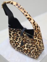 LE 5 À 7 SMALL SUPPLE 23 IN LEOPARD PRINT CALFSKIN - Image 13