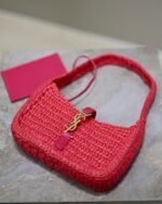 LE 5 À 7 BAG 19 IN MAGENTA PINK WOVEN RAFFIA - Image 15