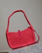 LE 5 À 7 BAG 19 IN MAGENTA PINK WOVEN RAFFIA - Image 9