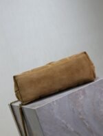 YSL 25S LOULOU PUFFER MM 29 IN TAN BROWN SUEDE GOLD HARDWRE - Image 18