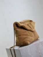 YSL 25S LOULOU PUFFER MM 29 IN TAN BROWN SUEDE GOLD HARDWARE - Image 16