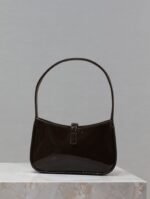 LE 5 À 7 MINI BAG 19 IN CHOCOLATE PATENT CALFSKIN GOLD LOGO - Image 6