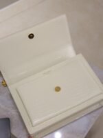 YSL 25S SUNSET MEDIUM 22 IN IVORY CROCODILE-EMBOSSED SHINY CALFSKIN GOLD HARDWRE - Image 18
