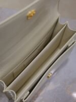 YSL 25S SUNSET MEDIUM 22 IN IVORY CROCODILE-EMBOSSED SHINY CALFSKIN GOLD HARDWARE - Image 3