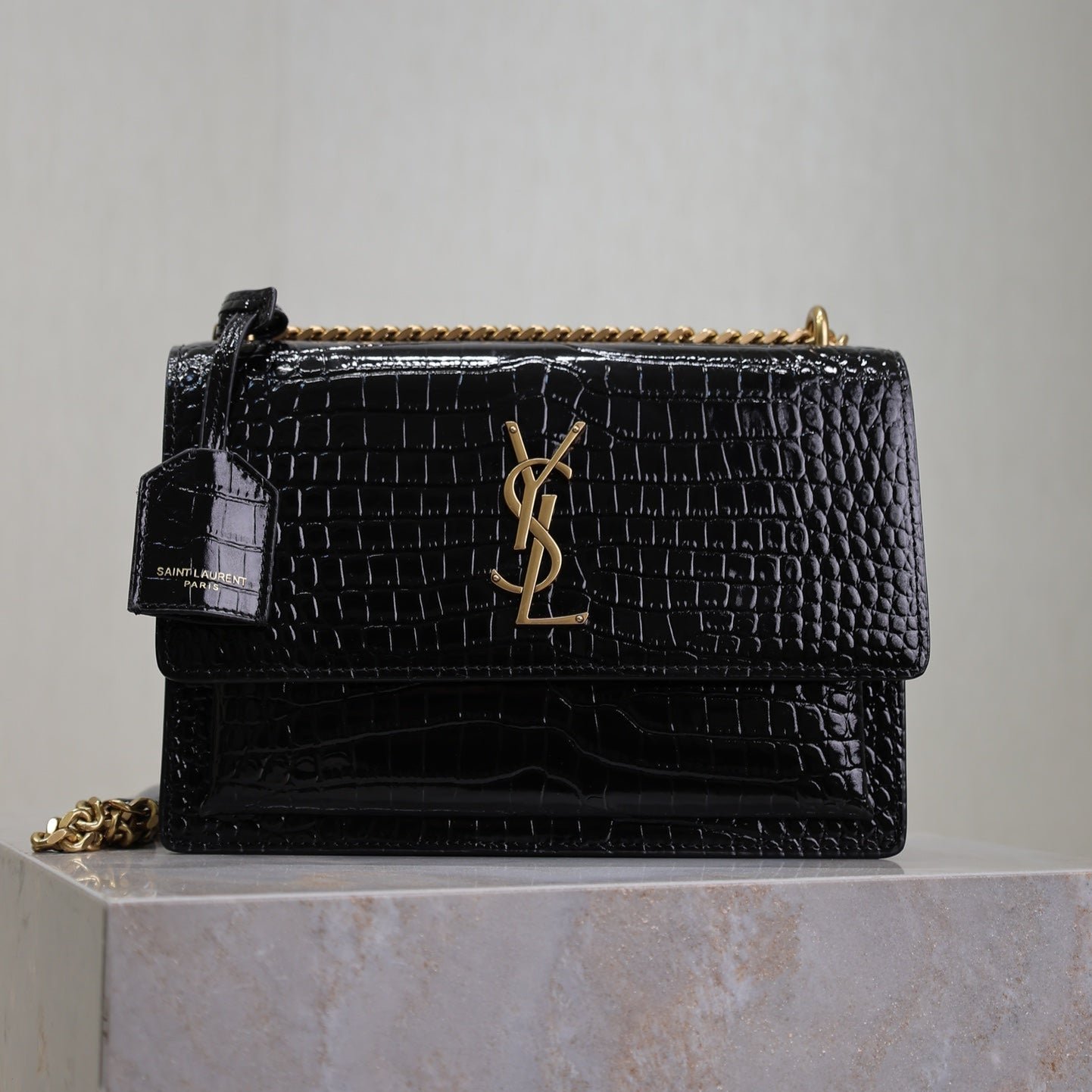 img_f8c0bdc9_20241106_i1730873792_6228_7_jpg YSL 25S SUNSET MEDIUM 22 IN BLACK CROCODILE-EMBOSSED SHINY CALFSKIN GOLD HARDWRE - Image 1