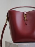 YSL 25S LE 5 À 7 BUCKET 26 IN DARK BURGUNDY CALFSKIN GOLD HARDWARE - Image 3