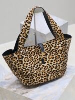 LE 5 À 7 BEA TOTE BAG 50 IN LEOPARD PRINT LEATHER GOLD LOGO - Image 14