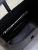 LE 5 À 7 SUPPLE BAG 23 IN BLACK CALFSKIN SILVER BUCKLE - Image 12