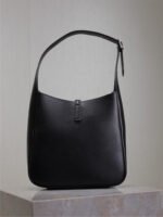 LE 5 À 7 SUPPLE BAG 23 IN BLACK CALFSKIN SILVER BUCKLE - Image 14
