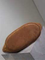 LE 5 À 7 LARGE SUPPLE HOBO BAG 31 IN BRONZE BROWN SUEDE - Image 6