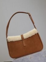 LE 5 À 7 SHOULDER BAG 25 IN BROWNIE SUEDE AND WHITE SHEARLING TRIM - Image 15