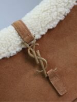 LE 5 À 7 SHOULDER BAG 25 IN BROWNIE SUEDE AND WHITE SHEARLING TRIM - Image 9