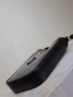 LE 5 À 7 PHONE BAG 18 IN BLACK CALFSKIN - Image 7